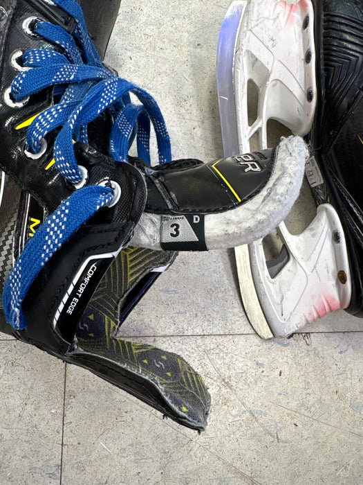 Used Bauer Supreme M40 Size 3.0 D Skate