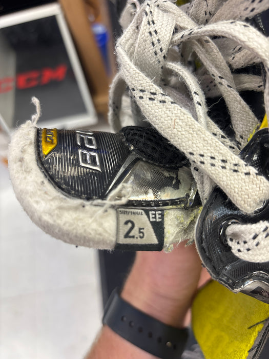 Used Bauer Supreme 3s Size 2.5 EE