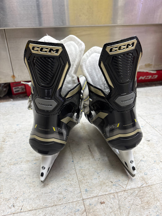 Demo CCM Tacks AS-570 Size 6.0EE Skates