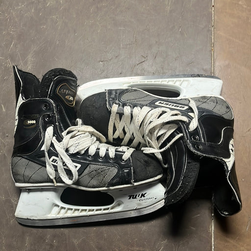 Used Bauer Supreme 5000 Size 8 Player Skates