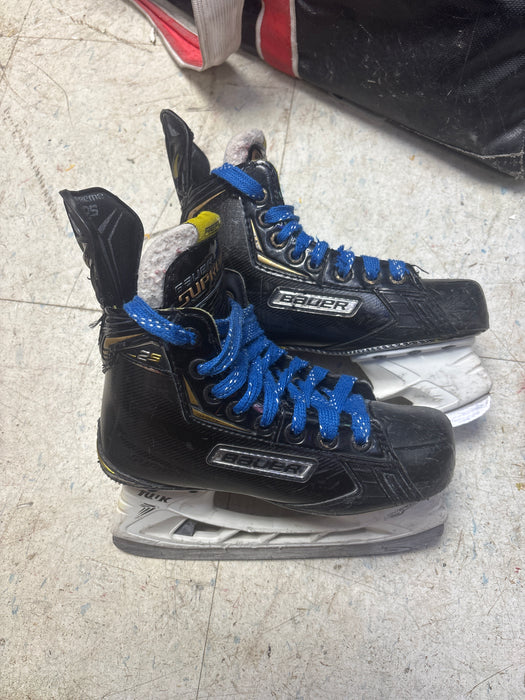 Used Bauer Supreme 2S Skates Size 1.5 D
