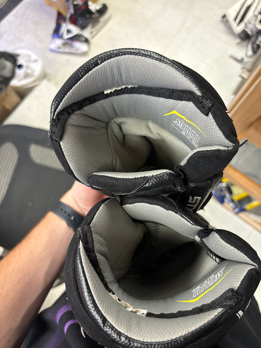 Used STX Stallion 500 12” Gloves