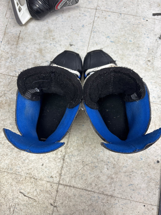 Used Bauer Nexus N2700 Size 7.5D Skates