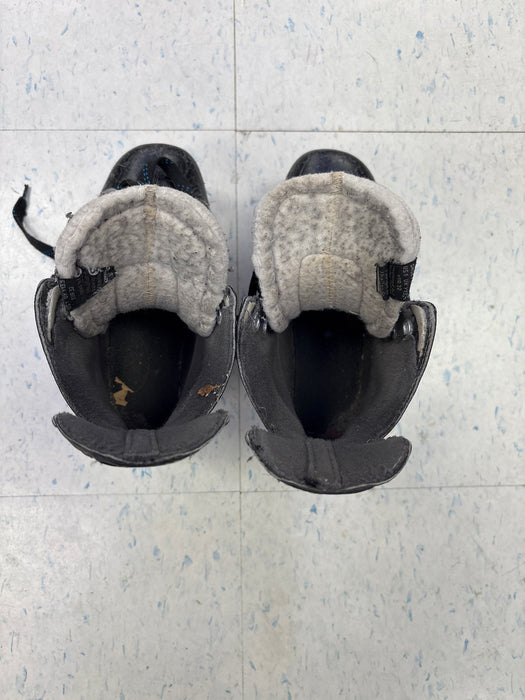 Used Bauer Vapor X3.0 13 D Player Skates