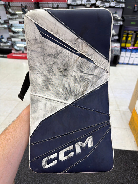 Used CCM Axis 2.9 Intermediate Catcher and Blocker Set
