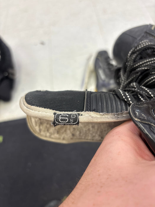 Used Bauer Supreme TotalOne Size 6.5D Skates