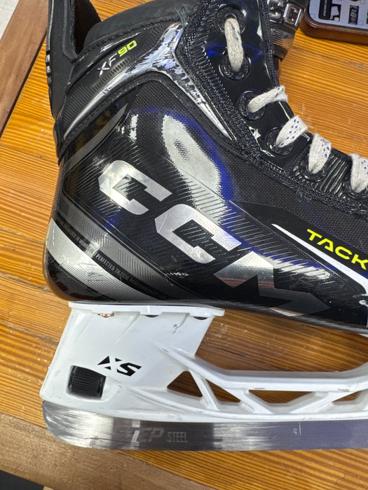 Used CCM Tacks XF90 5.5D Player Skates