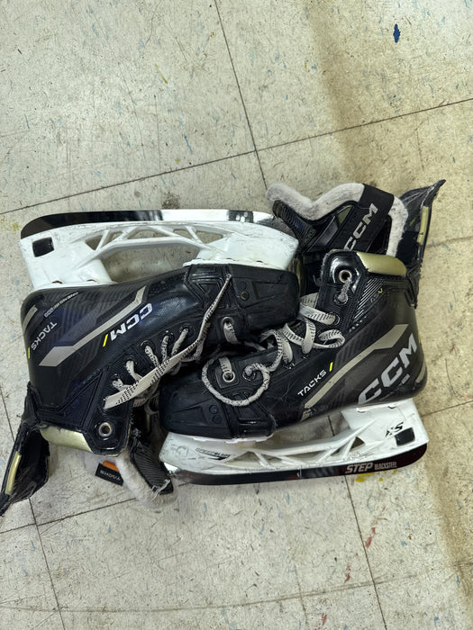 Used CCM Tacks ASV Skates Size 3.5