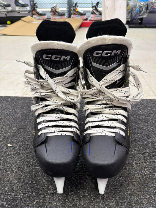 Used CCM Tacks A27 Size 9.0R Skates