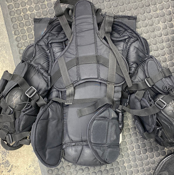 Used Reebok P4 Chest Protector Junior Medium