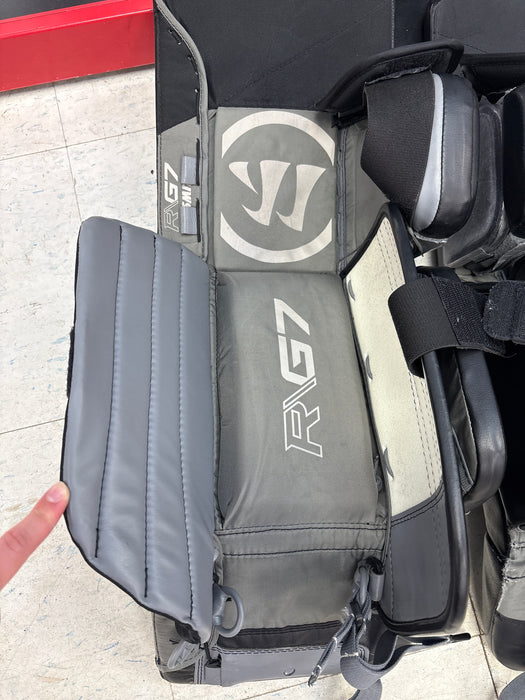 Used Warrior Ritual G7 Leg PadsJunior 28"+1"