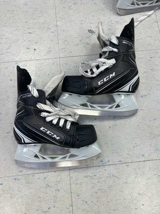 Used CCM Tacks 9040 Youth Player Skates