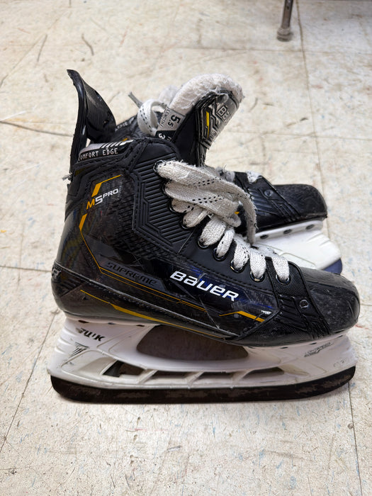 Used Bauer Supreme M5 Pro Size 5.5 Fit 3 Skates