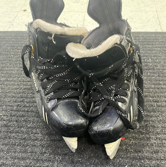 Used Bauer Supreme One.8 Size 5.5 Player Skates