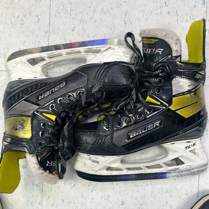 Used Bauer Supreme 3S Size 3.5 Player Skates