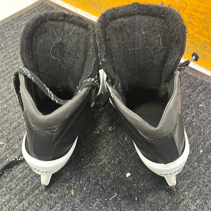 Used Graf DM1050 Size 8.5 Goal Skates