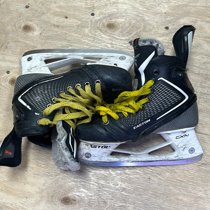 Used Easton Mako M7 Size 4 Skates