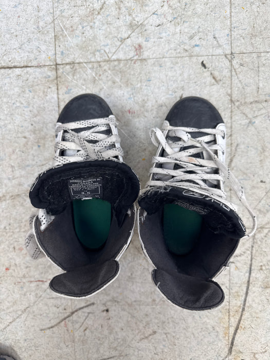Used Reebok Talon Pump Skates Size 3.5
