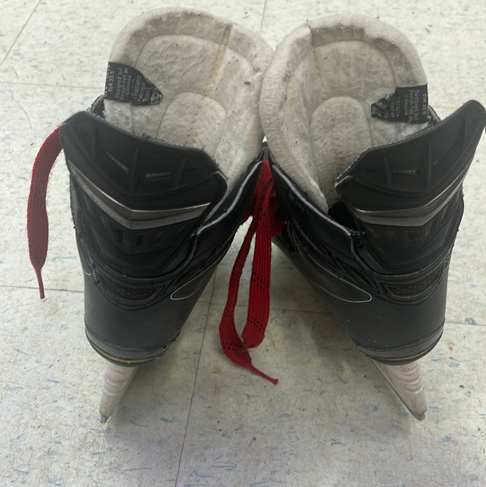 Used Bauer Supreme 170 Size 1EE Player Skates