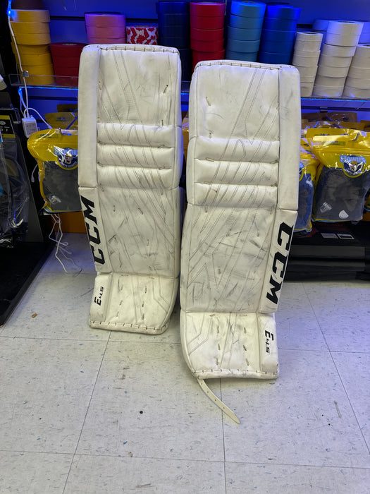 Used CCM E4.5 30+1 Goal Pads