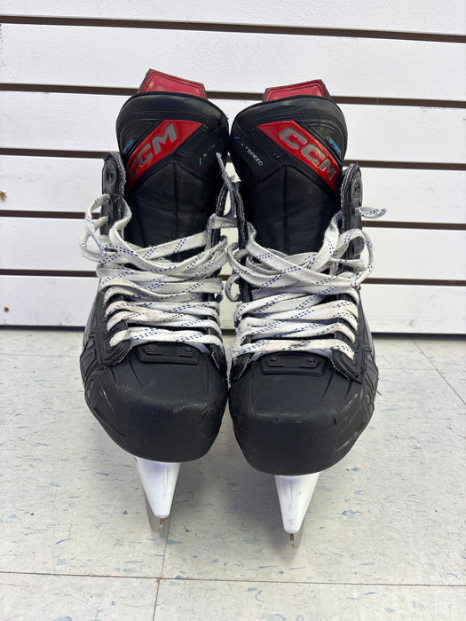 Used CCM JetSpeed FT6 Size 9.0 Regular Skates