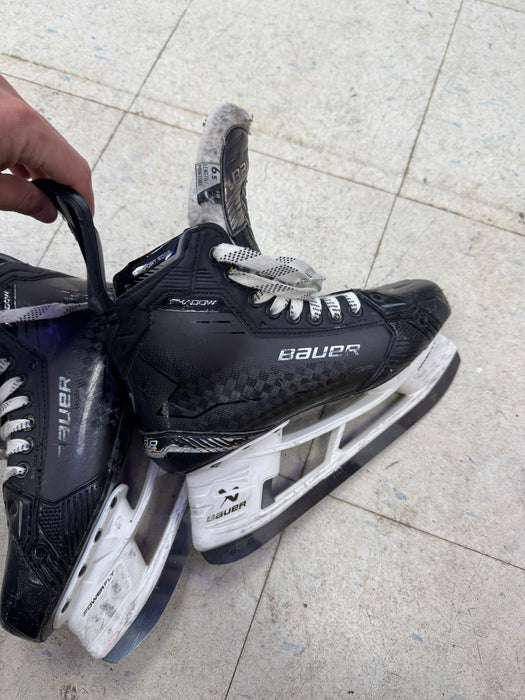 Used Bauer Shadow Skates Size 6.5 Fit 2