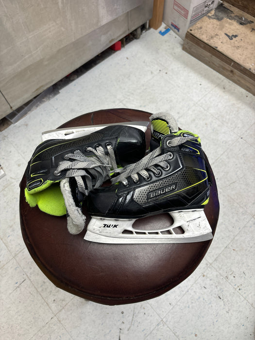 Used Bauer GSX Size 12.0D Youth Skates