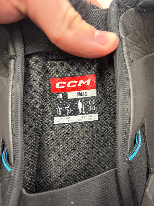 Used CCM JetSpeed FT6 Junior Small Shoulder Pads