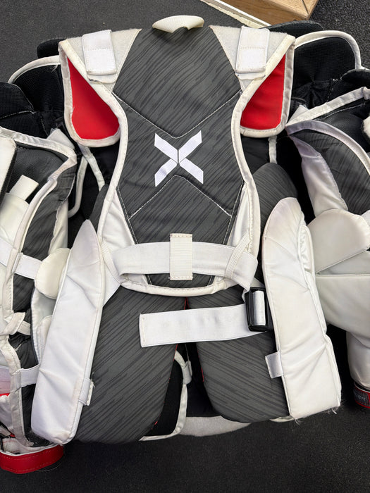 Used Bauer Vapor Hyperlite2 Senior Medium Chest Protector