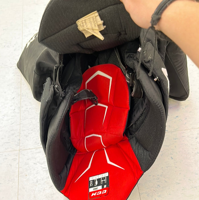 Used CCM JetSpeed FT485 Senior Small Player Pants