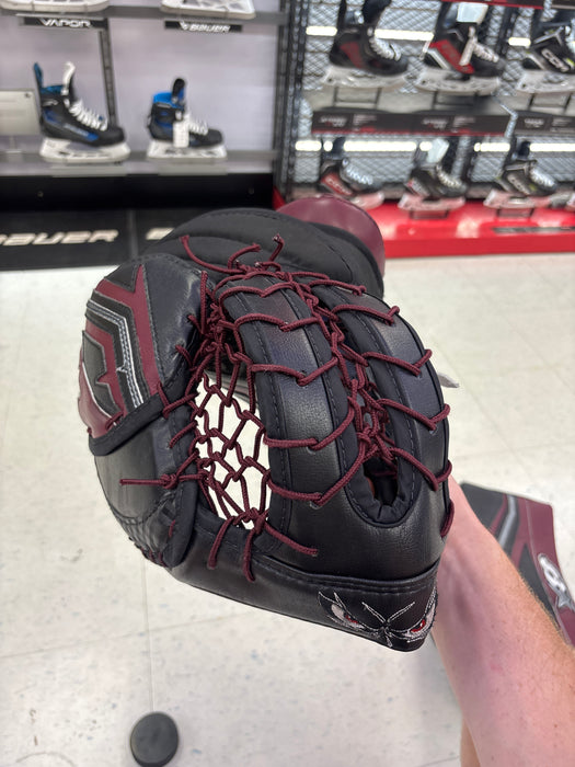 Demo Brian’s Iconik Senior Full Right Catcher and Blocker Set