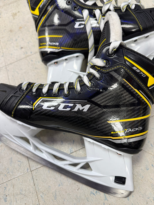 Used CCM Tacks 9370 Skates 9.0D
