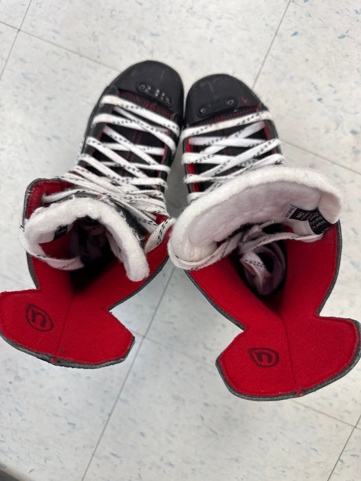 Used Bauer Vapor X250 3D Player Skates