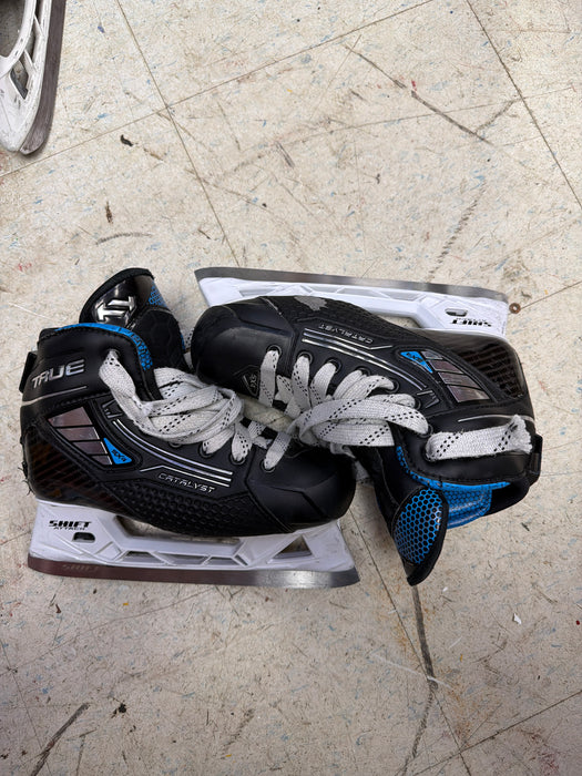 Used True Catalyst 5x4 Size 3.0R Goal Skates