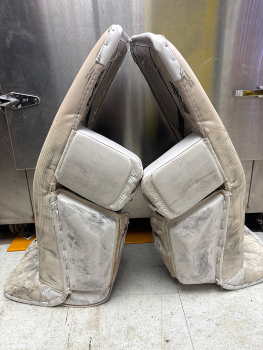 Used Bauer Supreme Mach Senior Medium (34+) Goal Pads