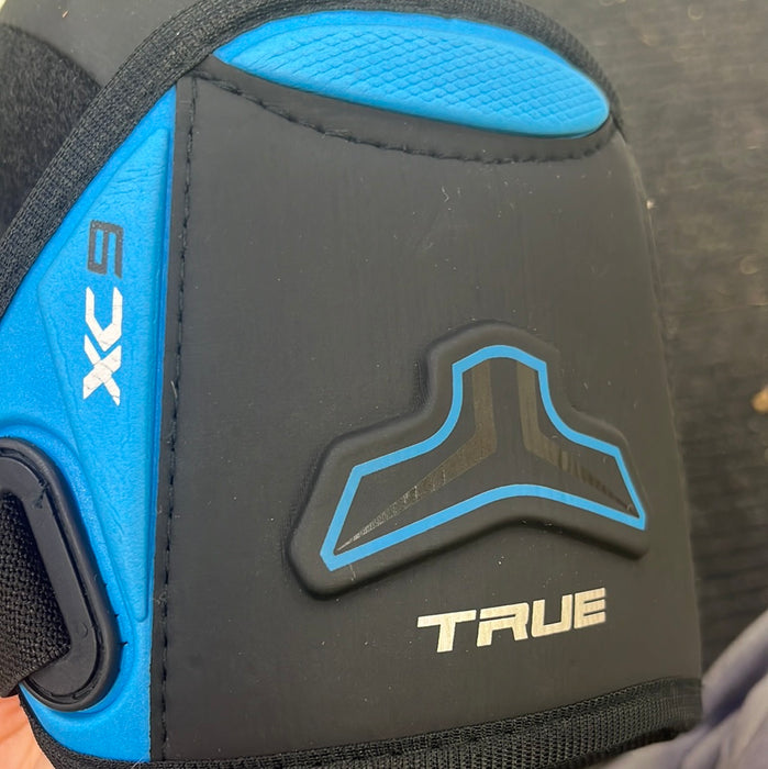 Used True XC9 Junior Large Elbow Pads — Crow's Sports