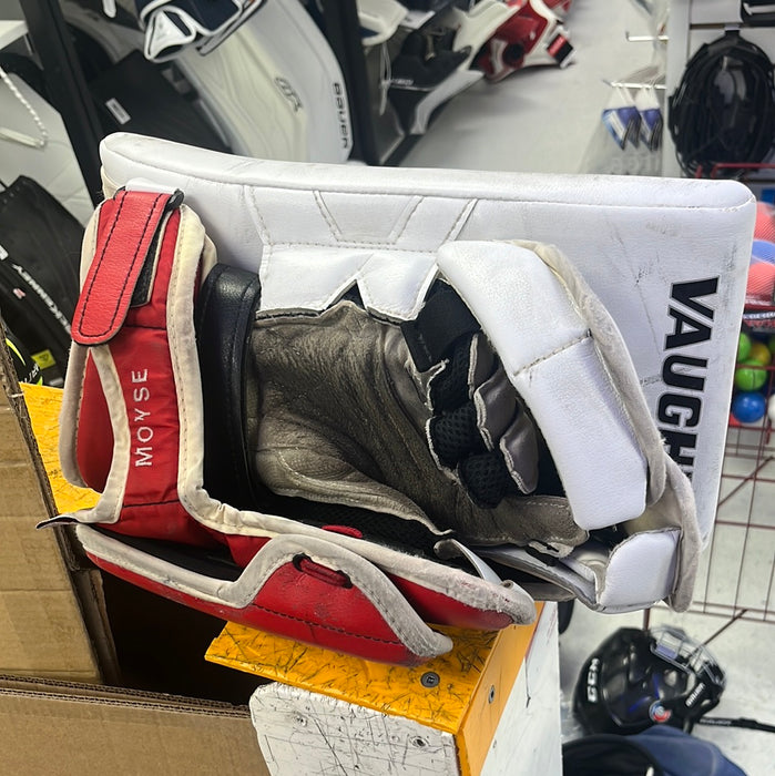 Used Vaughn V7 Pro Carbon Senior Blocker