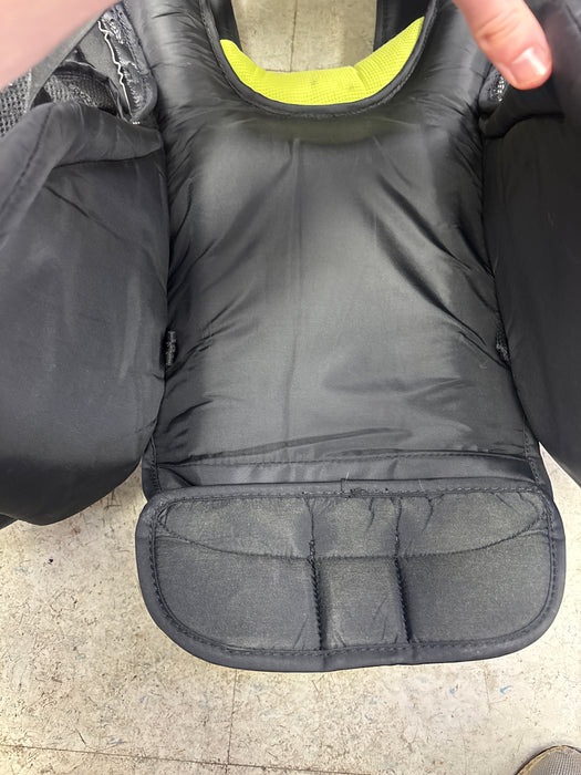 Used Warrior Ritual X4 Pro Senior Small Chest Protector