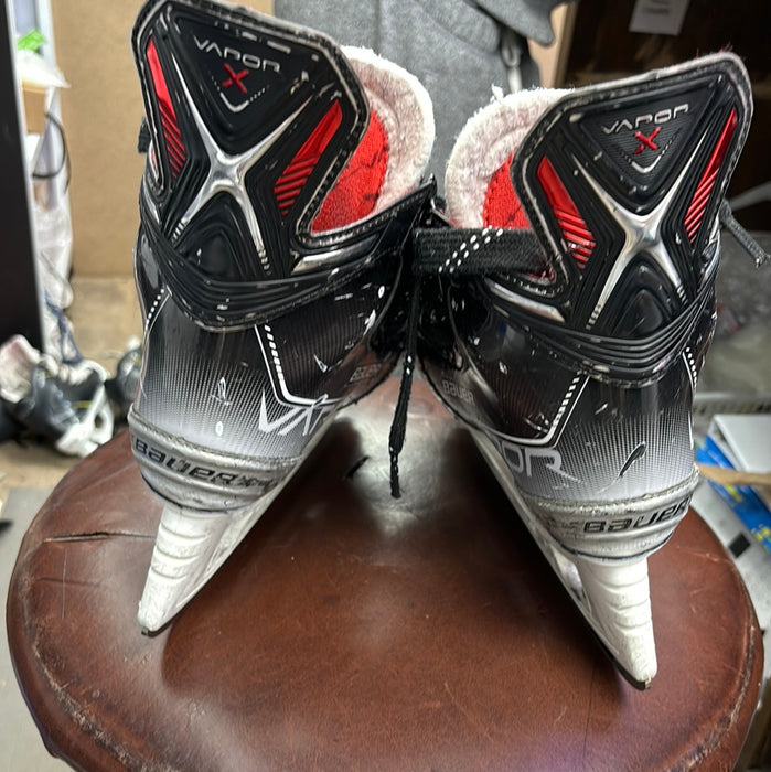 Used Bauer Vapor x3.7 Size 4.0 Skates
