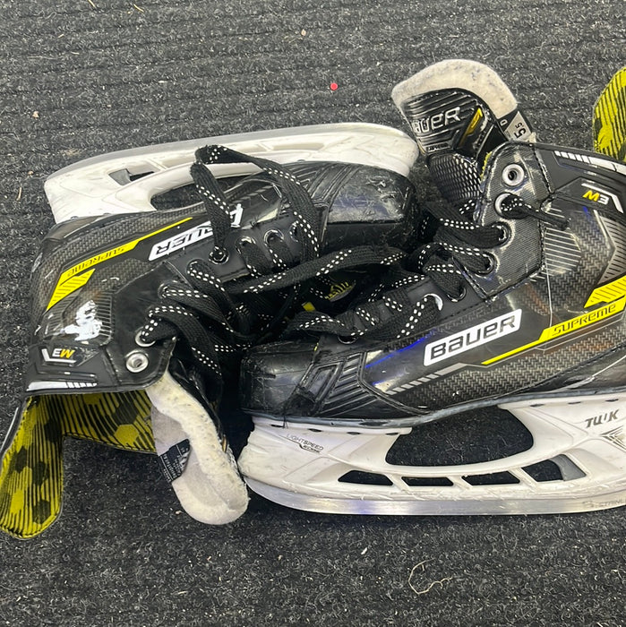 Used Bauer Supreme M3 Size 5.5 Player Skates