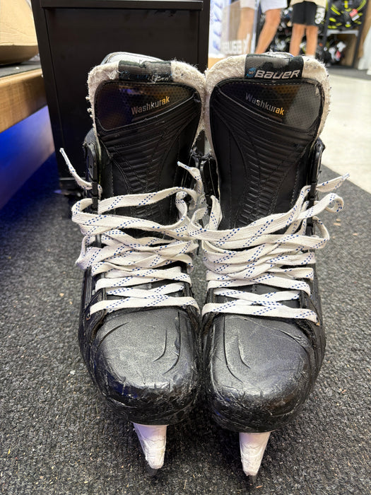 Used Bauer Vapor Hyperlite 2 Size 8.5 Fit 2 Skates