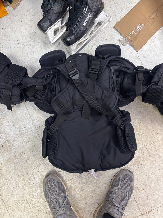 Used McKenney Pro Spec 370 Junior Medium Chest Protector