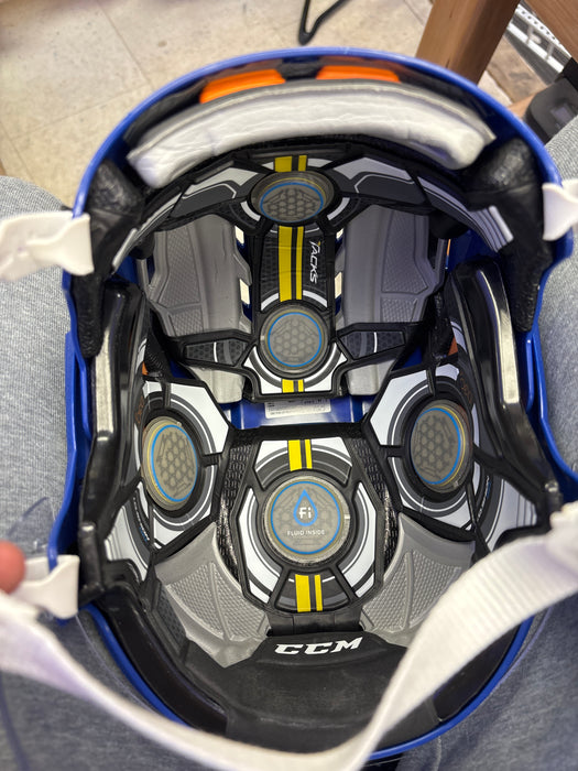 Used CCM Tacks 910 Senior Medium Pro Stock Helmet