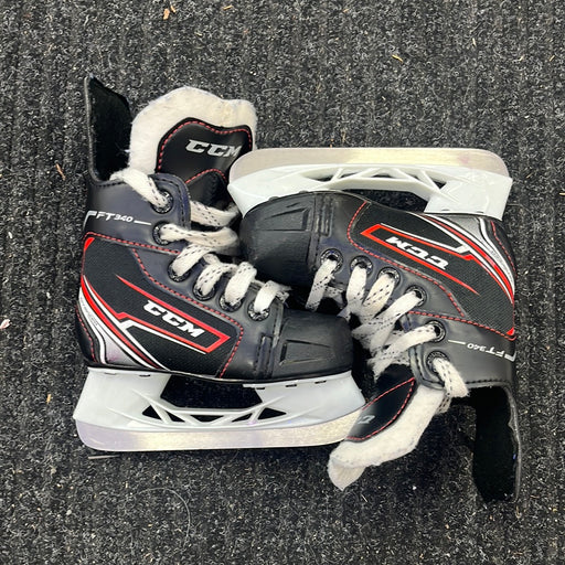 Used CCM FT340 Size 6 Youth Player Skates