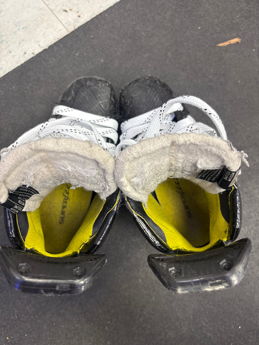 Used Bauer Supreme 3s Pro Size 4.0 Fit 2 Skates