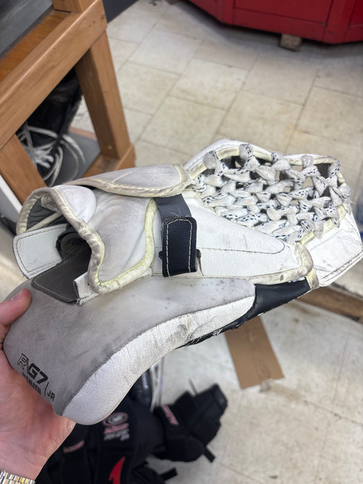 Used Warrior R/G7 Junior Catcher