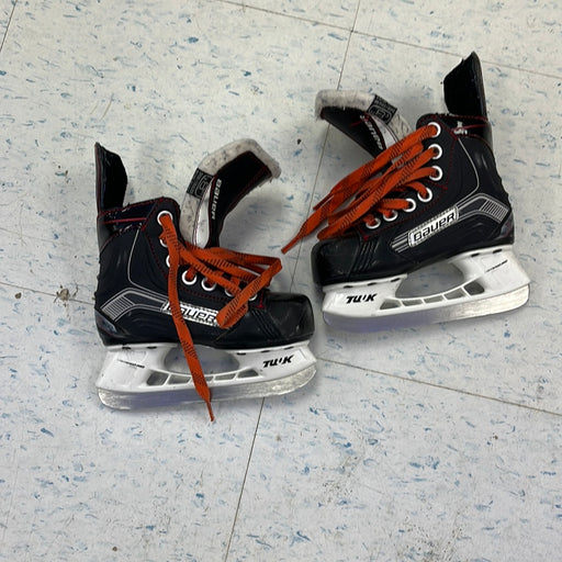 Used Bauer Vapor X300 8Y Player Skates