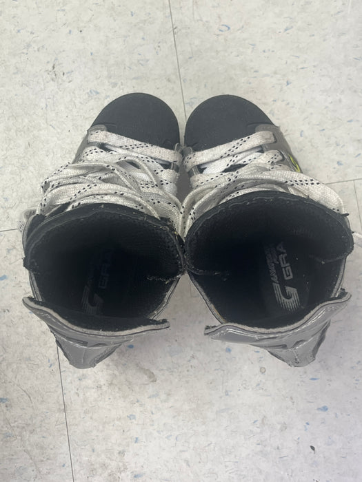 Used Graf Supra 570 Size 1 Skates