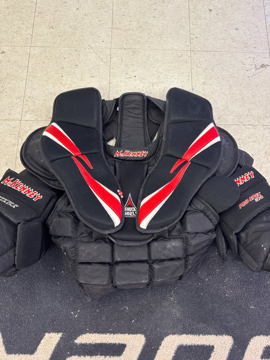 Used McKenney Pro Spec 870 Senior Medium Chest Protector