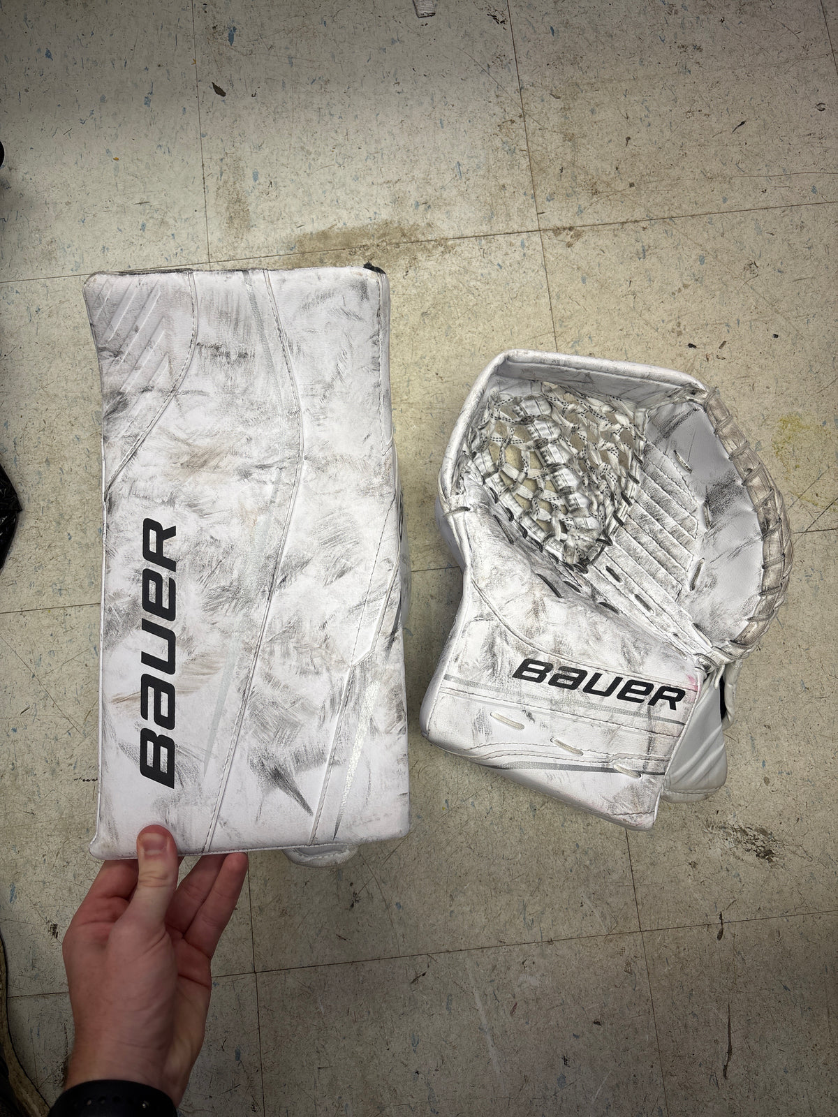 Used Bauer GSX Intermediate Catcher and Blocker Set — Crow's Sports Hockey